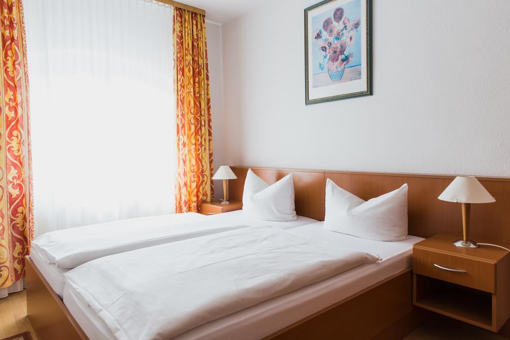 Altwernigeroeder Apparthotel Wernigerode Bagian luar foto